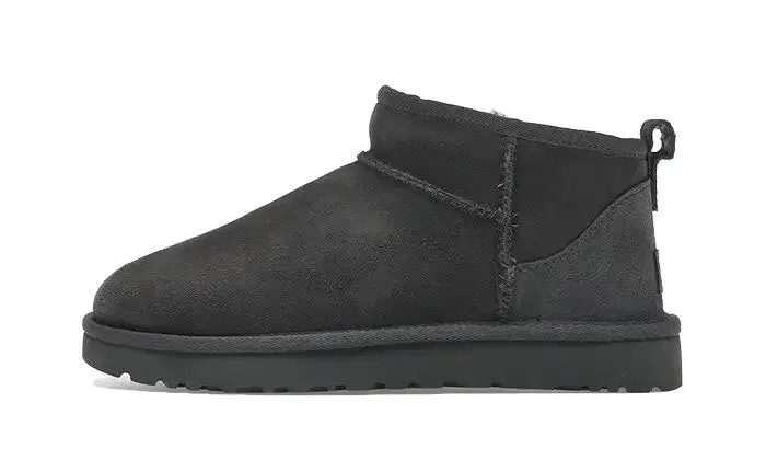 Детские ботинки с теплой подкладкой Classic Ultra Mini Ugg, Schwarz