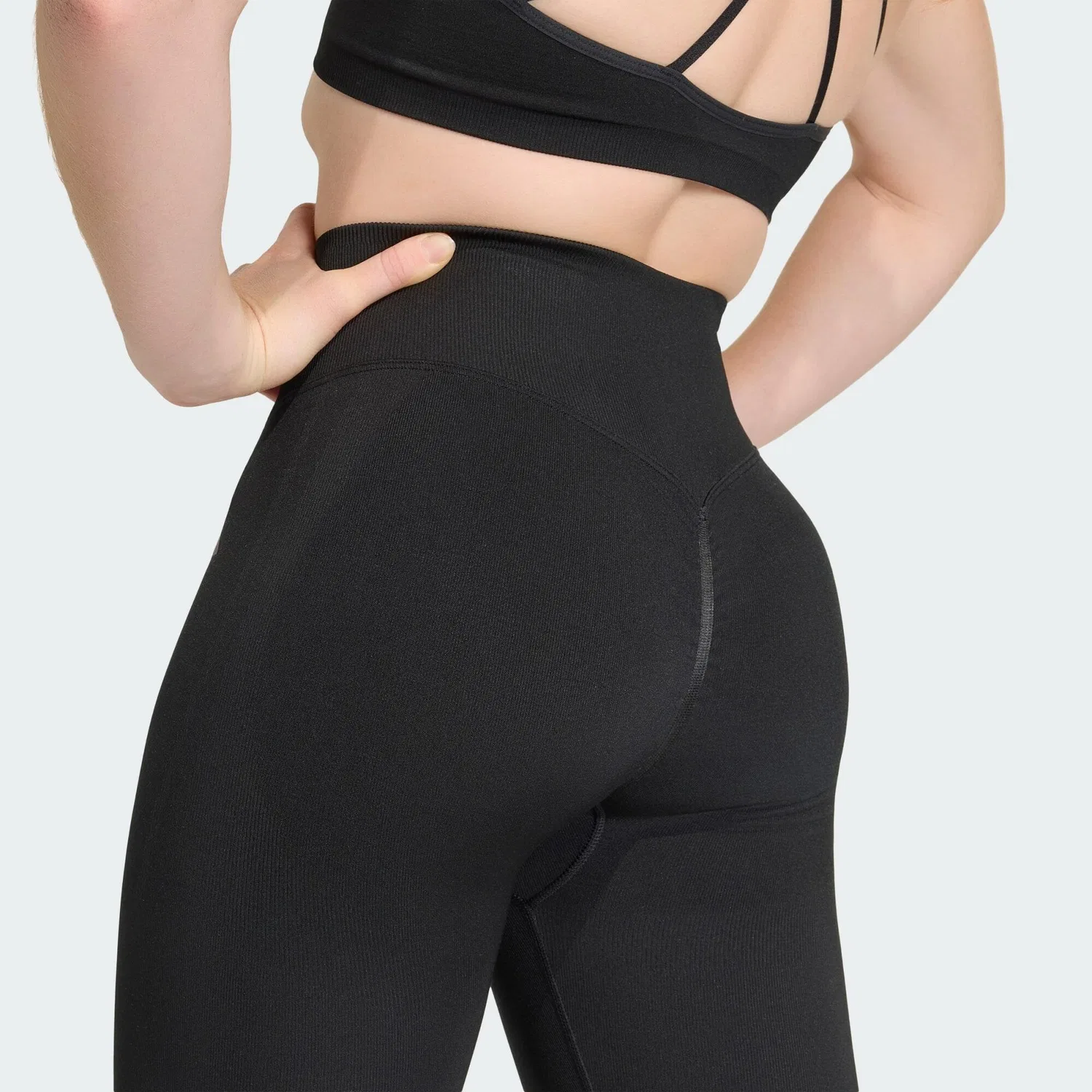 Женские леггинсы с высоким поясом Workout Essentials Knit Scrunch 7/8 Leggings, Adidas, Schwarz — фото 4