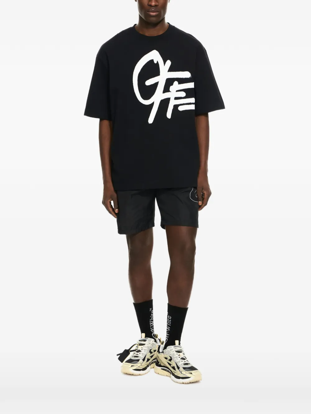 

Футболка с напыленным логотипом Off-White, черный