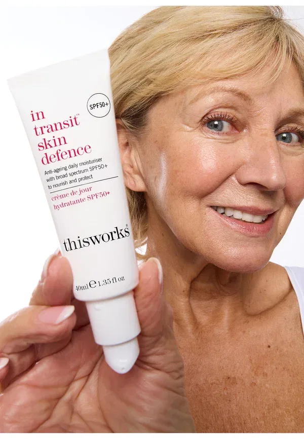Крем для лица SPF 50+ In transit skin defence This Works, 40 мл — фото 2