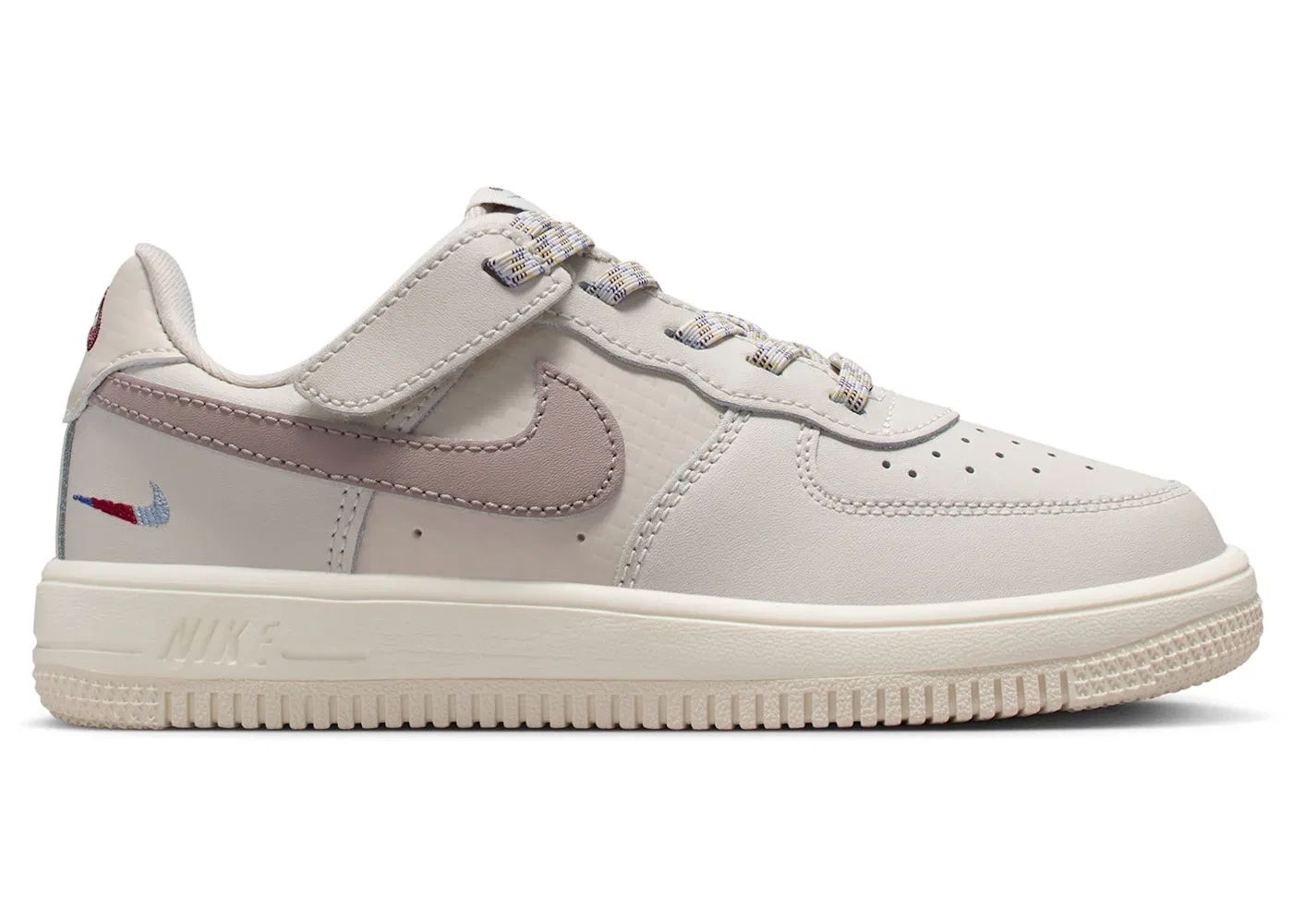 Детские кроссовки для мальчиков с шнуровкой Nike Force 1 Low LV8 EasyOn Nike, Light Orewood Brown/Burgundy Crush/Comet Blue/Malt