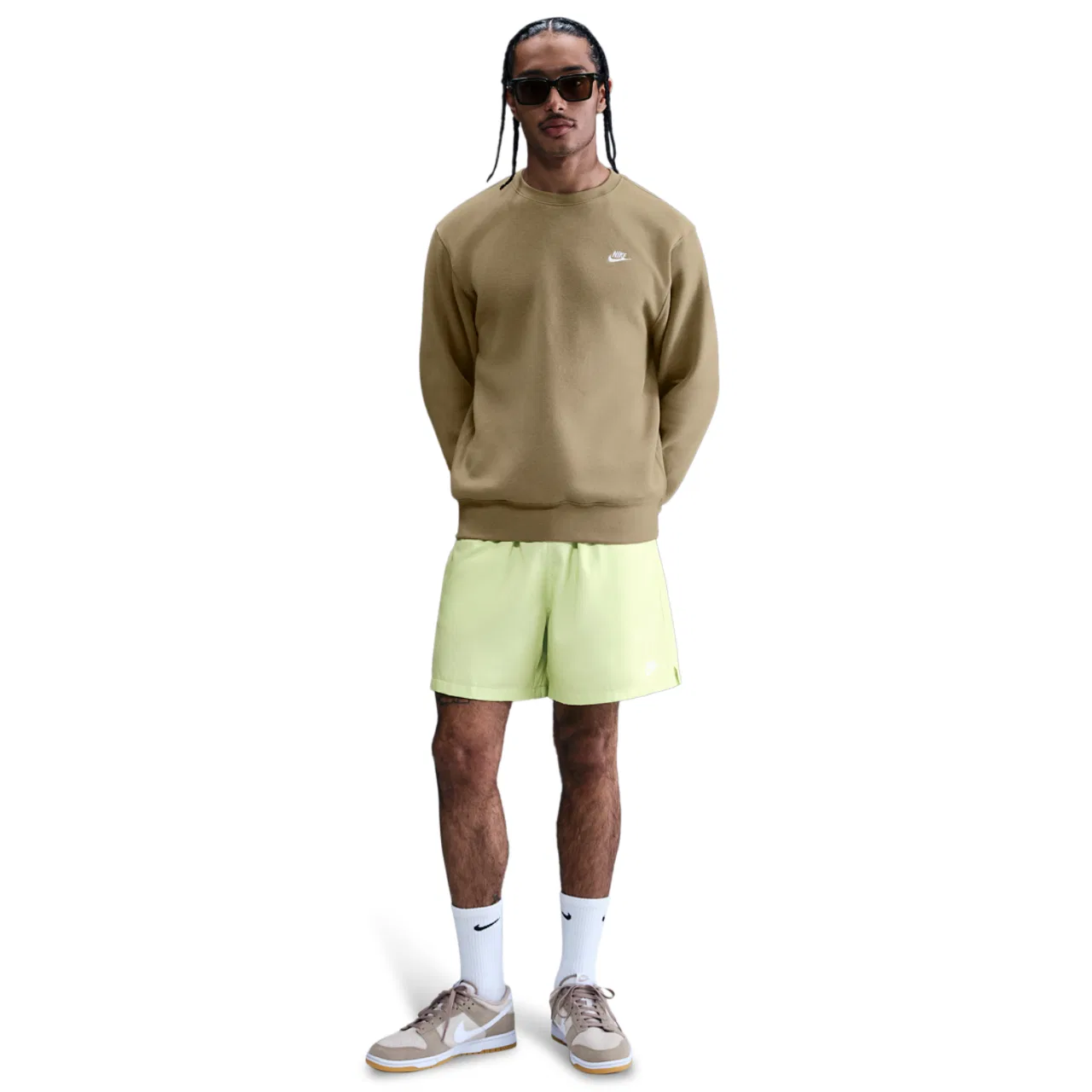 Мужская куртка Club Crew Nike, цвет White/Parachute Beige — фото 3