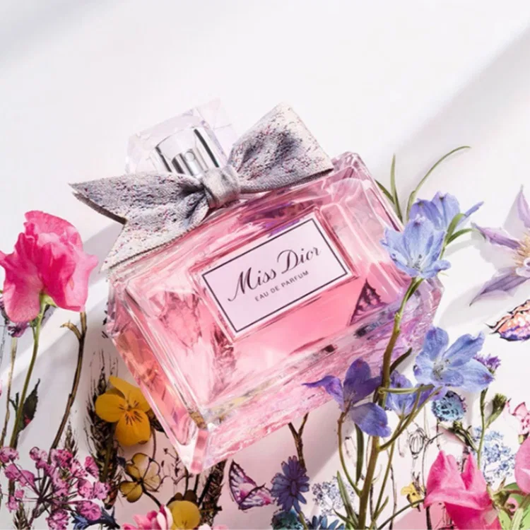 Женский подарочный набор парфюма Miss Dior с лосьоном для тела, DIOR, 50 мл + 75 мл, Gilded Butterfly Box Limited Edition — фото 3