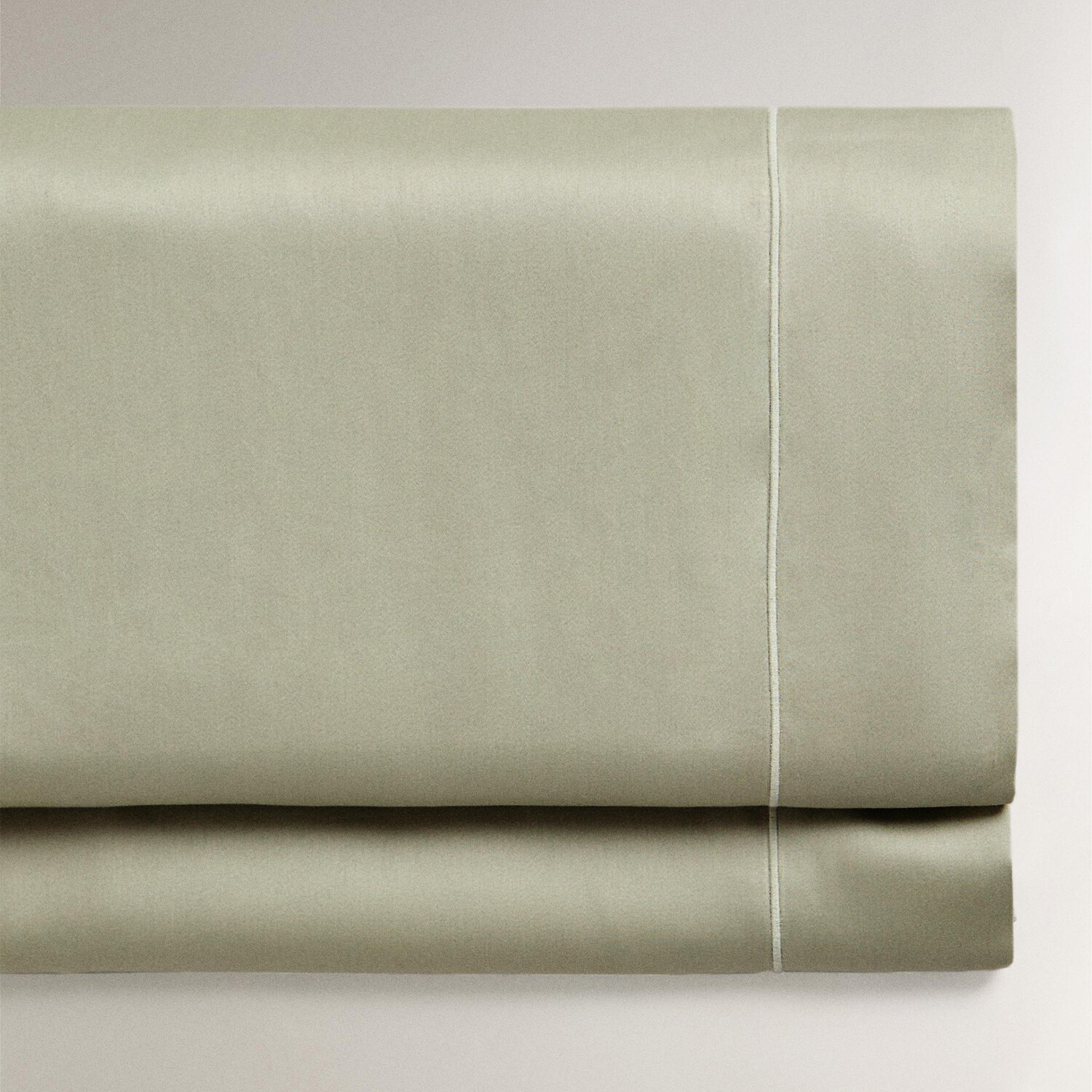 

Простыня Zara Home 300 Thread Count Sateen Flat With Trim, серовато-зеленый
