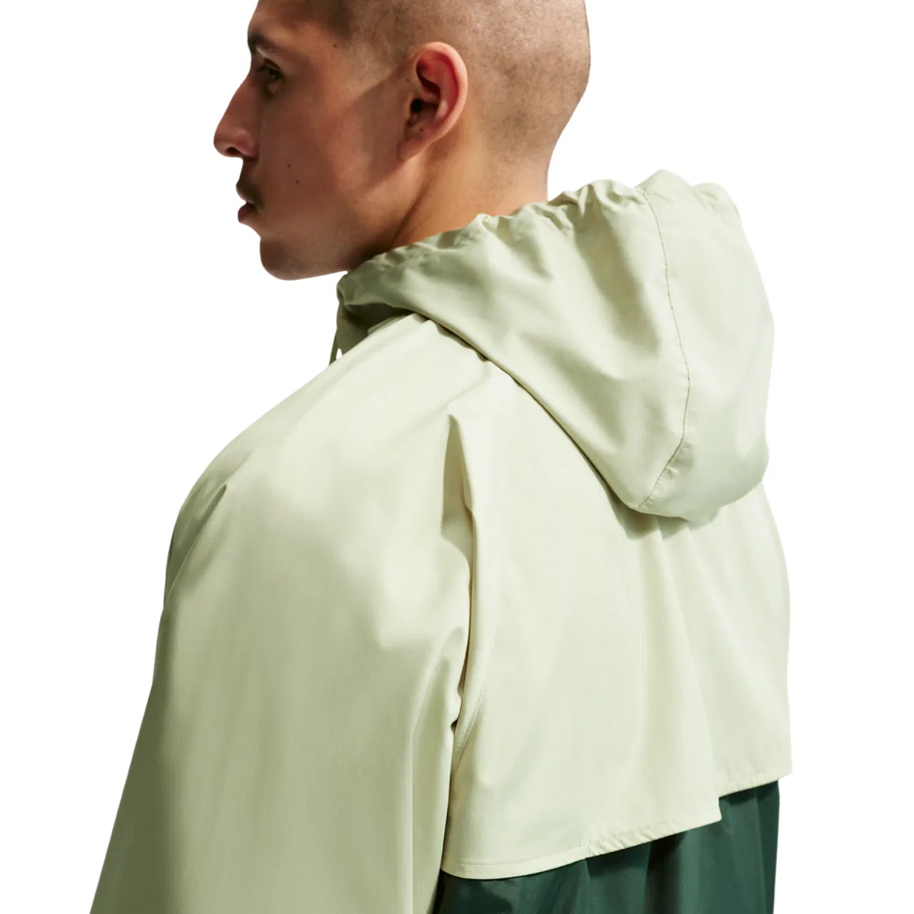 Мужская куртка с капюшоном Nike Storm-FIT NSW Windrunner, Nike, Olive Aura Fir Fir — фото 2