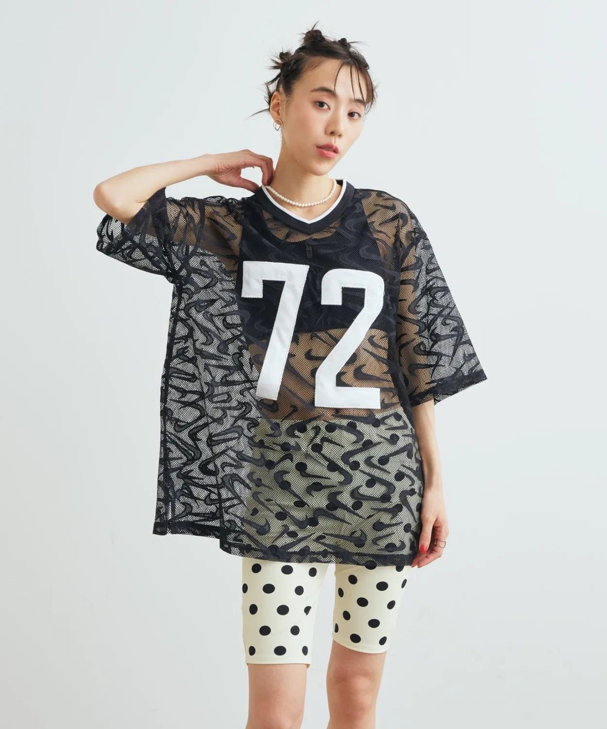 Женская футболка оверсайз с кружевным принтом Nike Sportswear Chill Lace, Black — фото 3
