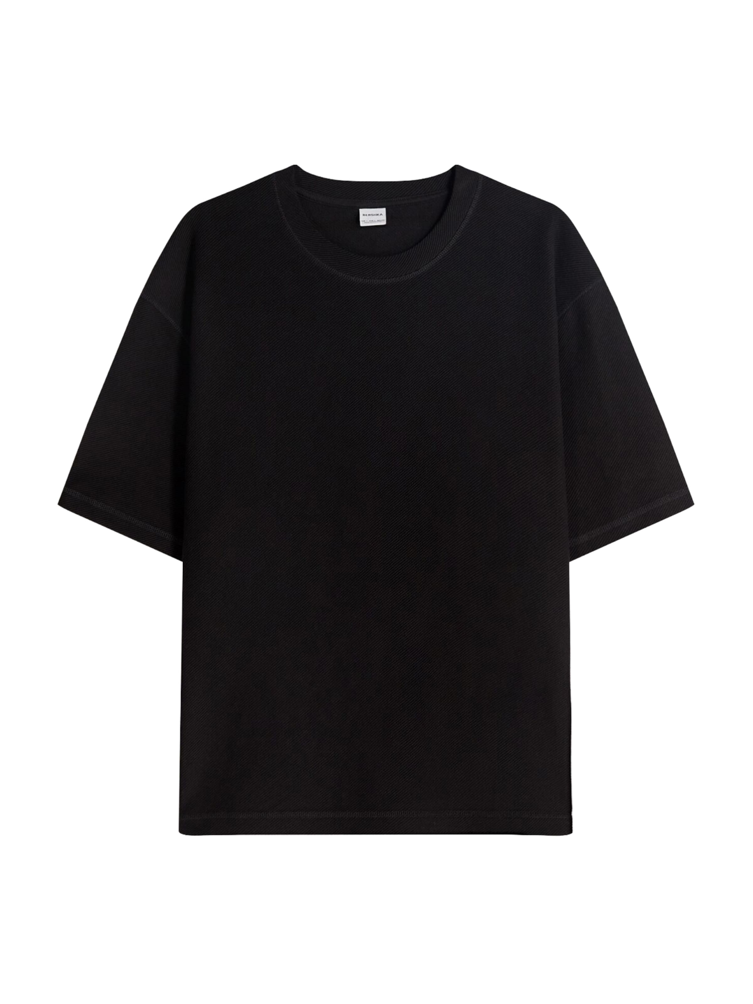 

Bershka Футболка в черном цвете