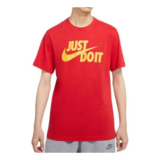 

Футболка Nike Crew-Neck, красный