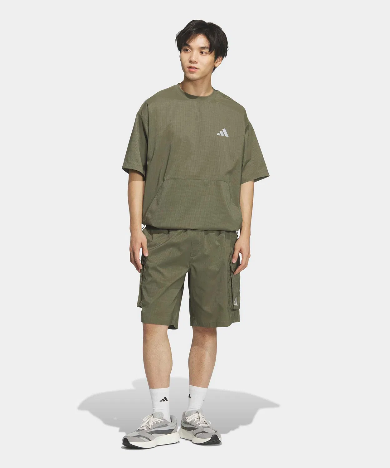 Мужская футболка с коротким рукавом из дышащей ткани Adidas City Tech Loose Fit Dot Air Breather Woven, Цвет: Khaki — фото 4
