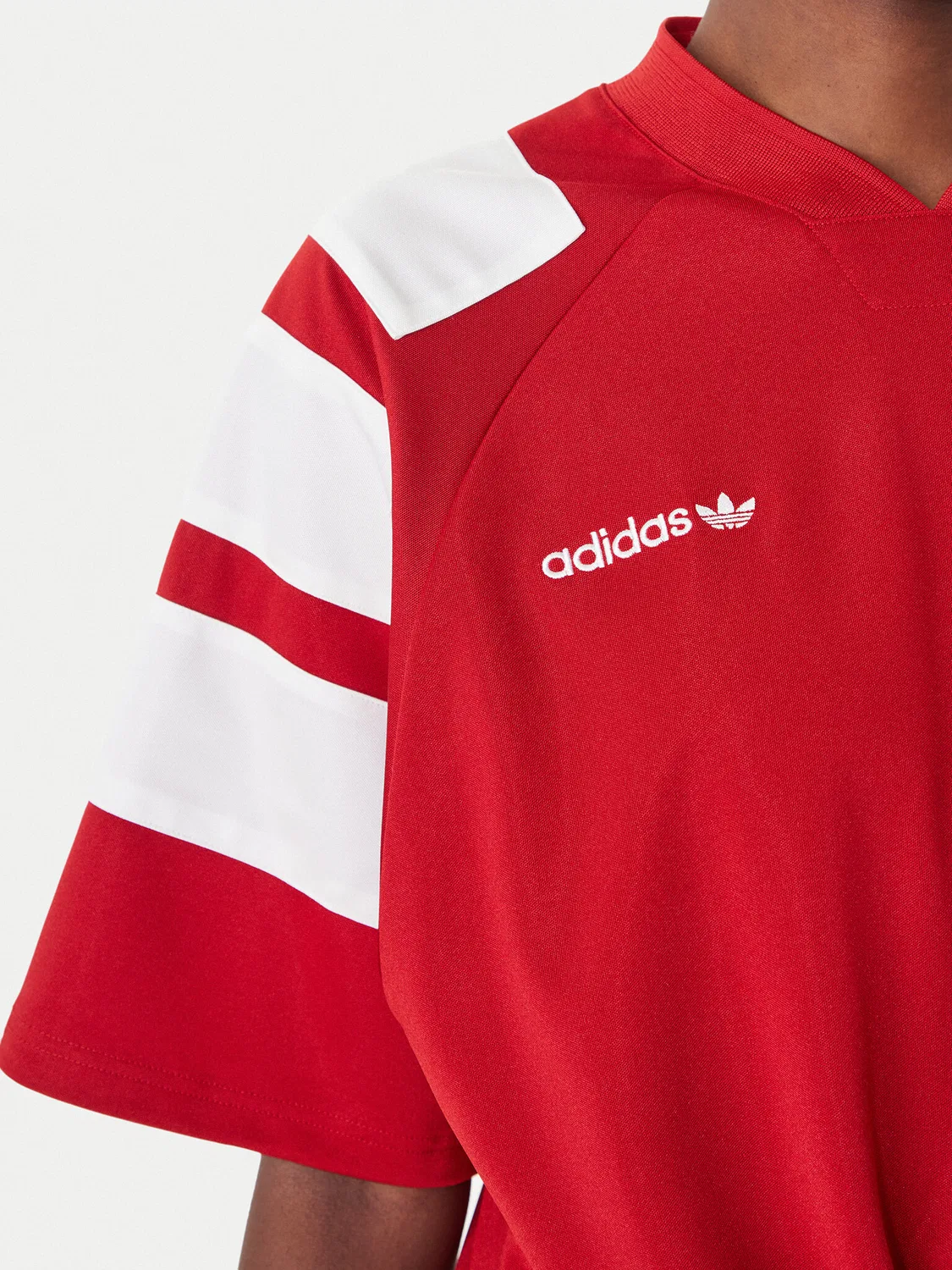 Женская футболка свободного кроя Chile Reconstructed Bringback Adidas, красный — фото 4