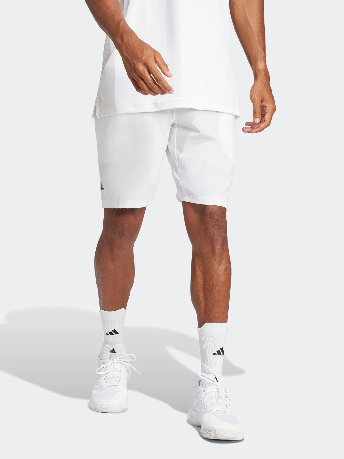 Шорты теннисные Club Climacool Stretch Woven 9 дюймов adidas, белые
