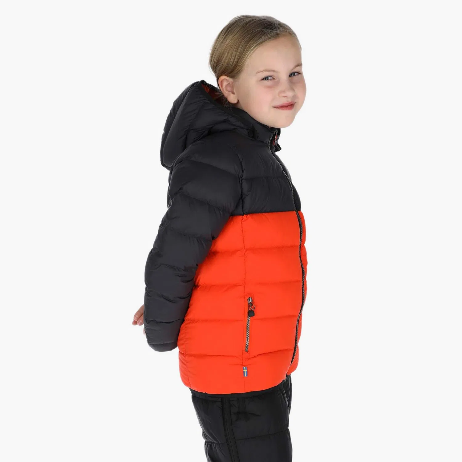 Детская пуховая куртка для мальчиков с капюшоном Ostersund 2.0 Swedemount, Darkgray Orange — фото 3