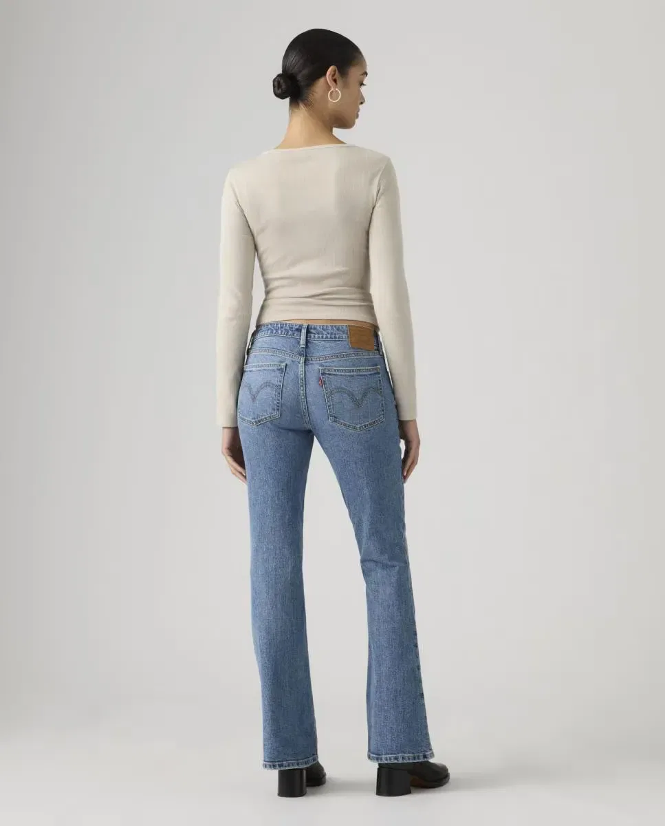 Женские джинсы-клеш с низкой посадкой Vaquero campana Low Slim Boot Levi's, Azul Claro — фото 2