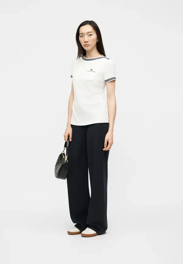 Футболка Lacoste Classic, белый/темно-синий, круглый вырез — фото 2