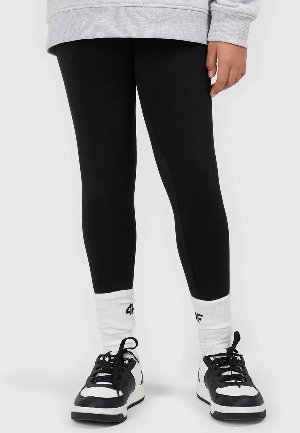 Legginsy dzianinowe dziewczęce - czarne 140 (9-10 лат) - леггинсы 4F, Deep Black — фото 2