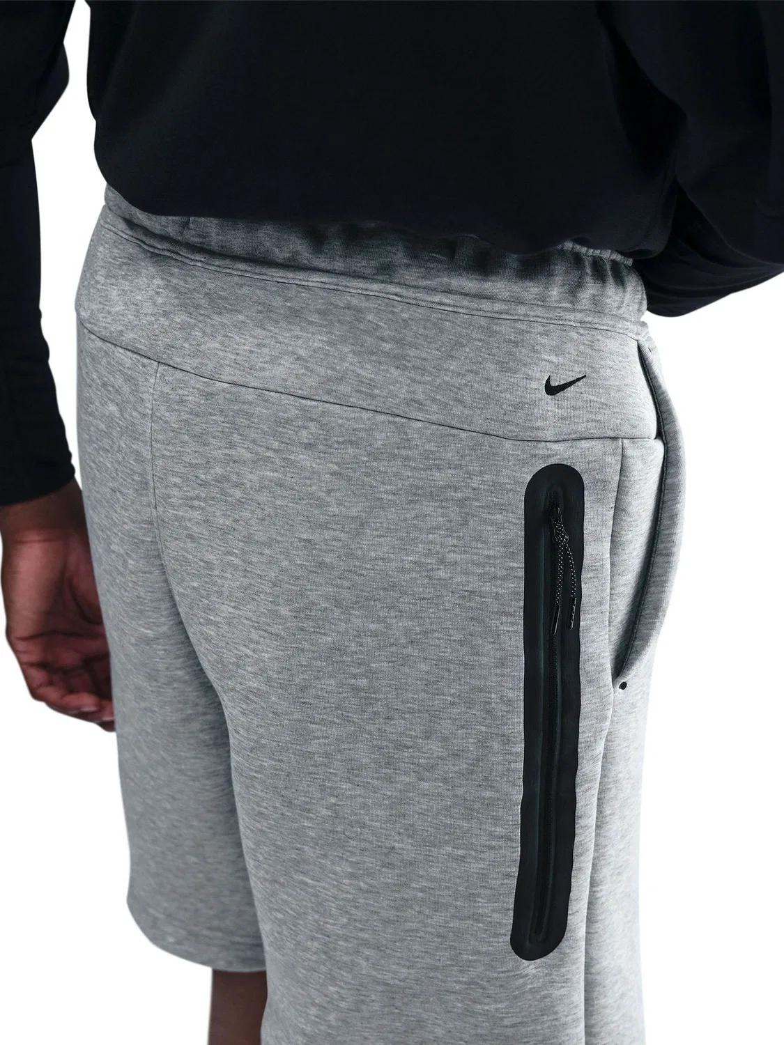 Черные флисовые шорты Nike Dark Tech — фото 4