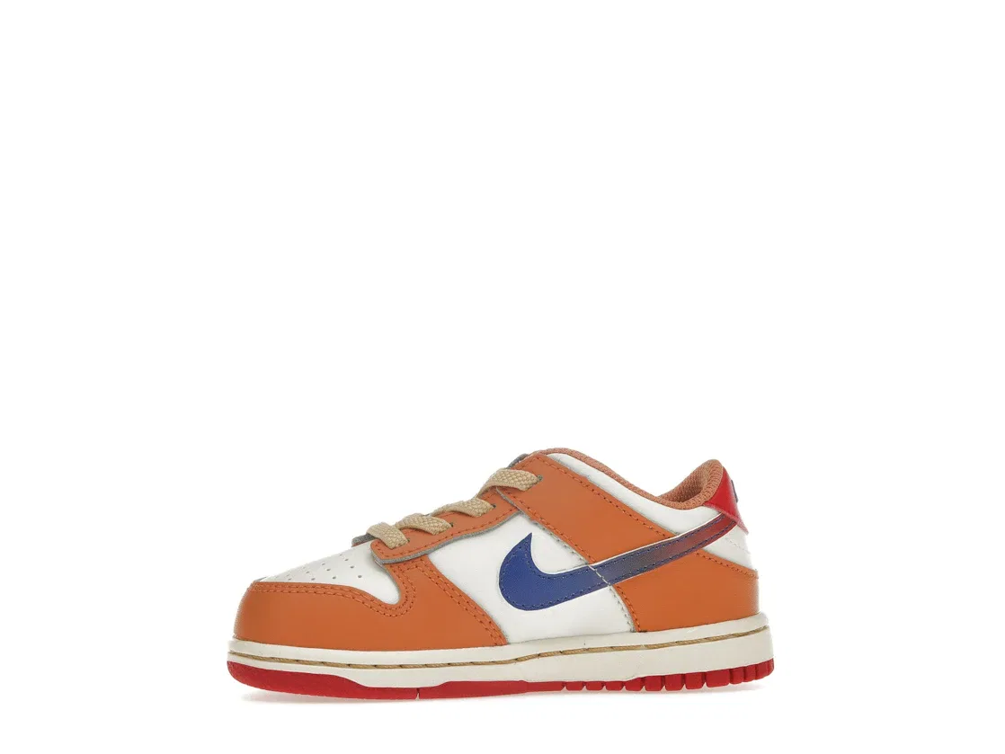 Детские кроссовки с контрастными вставками Nike Dunk Low Nike, Sail/University Red/Hot Curry/Game Royal — фото 3