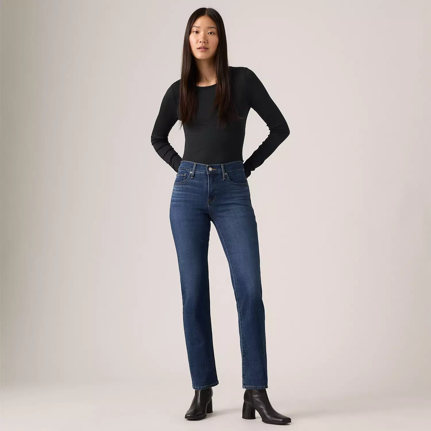 

Джинсы женские Levi's