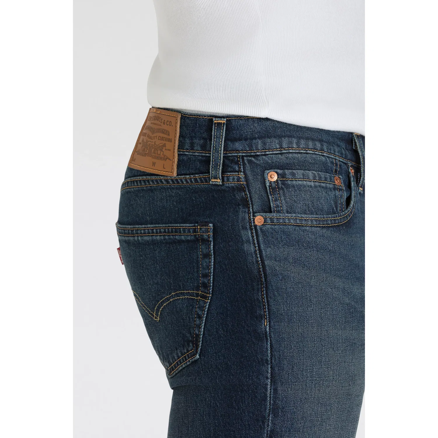 Мужские зауженные джинсы с заниженной талией Levi's, World View — фото 4