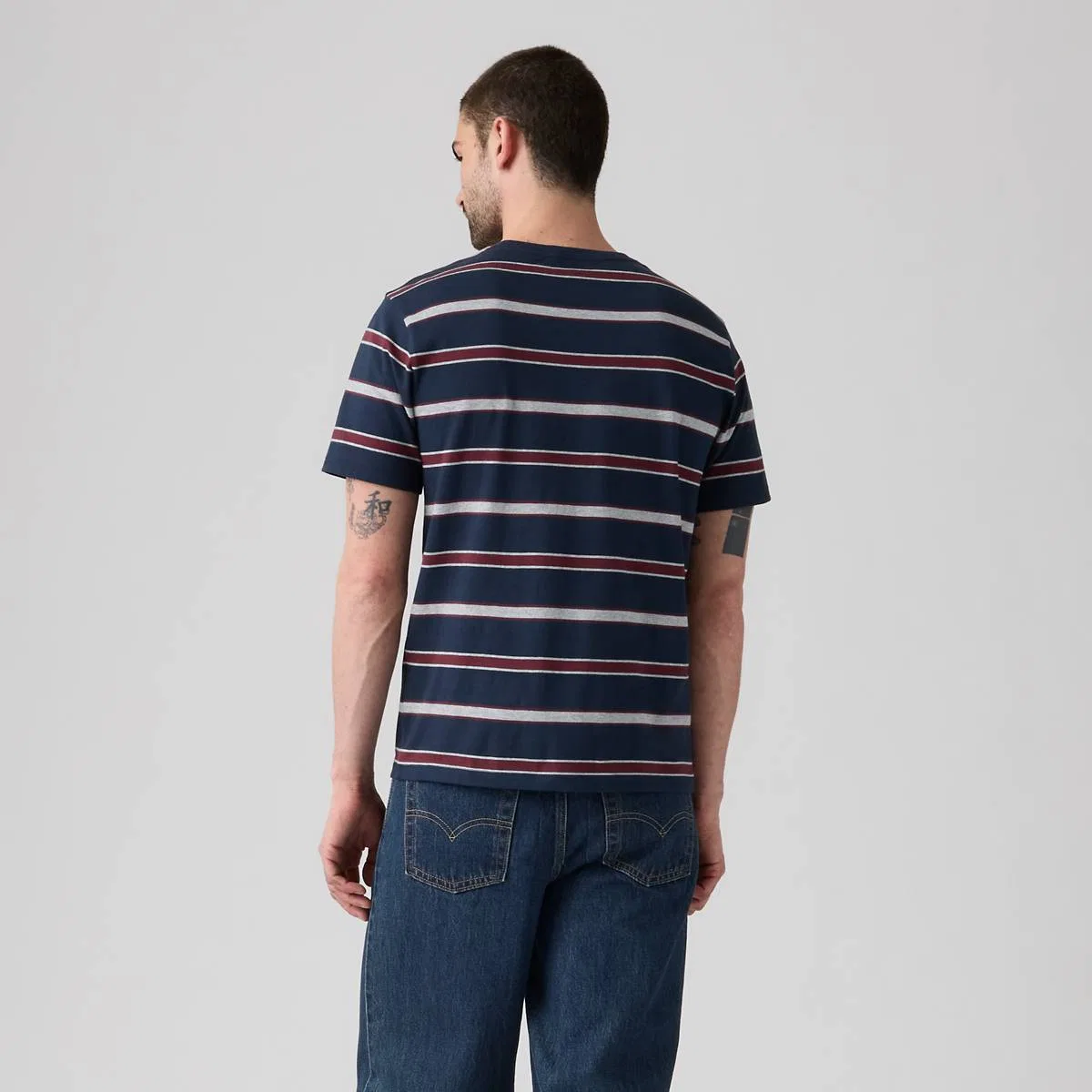 Классическая фирменная футболка Levi's, Nik Stripe Navy Blazer - Blue — фото 4