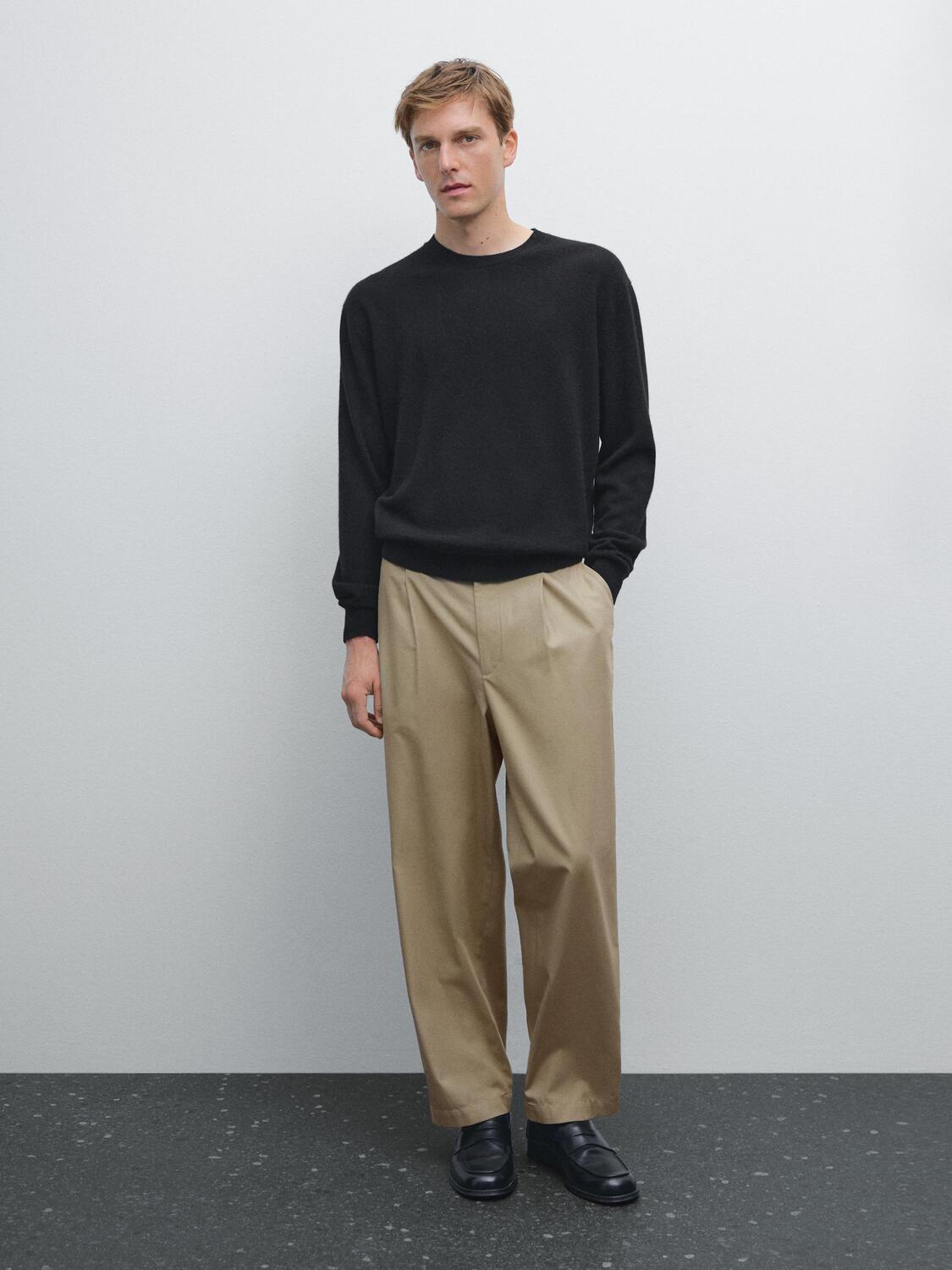 

Кашемировый вязаный свитер с круглым вырезом Massimo Dutti, черный