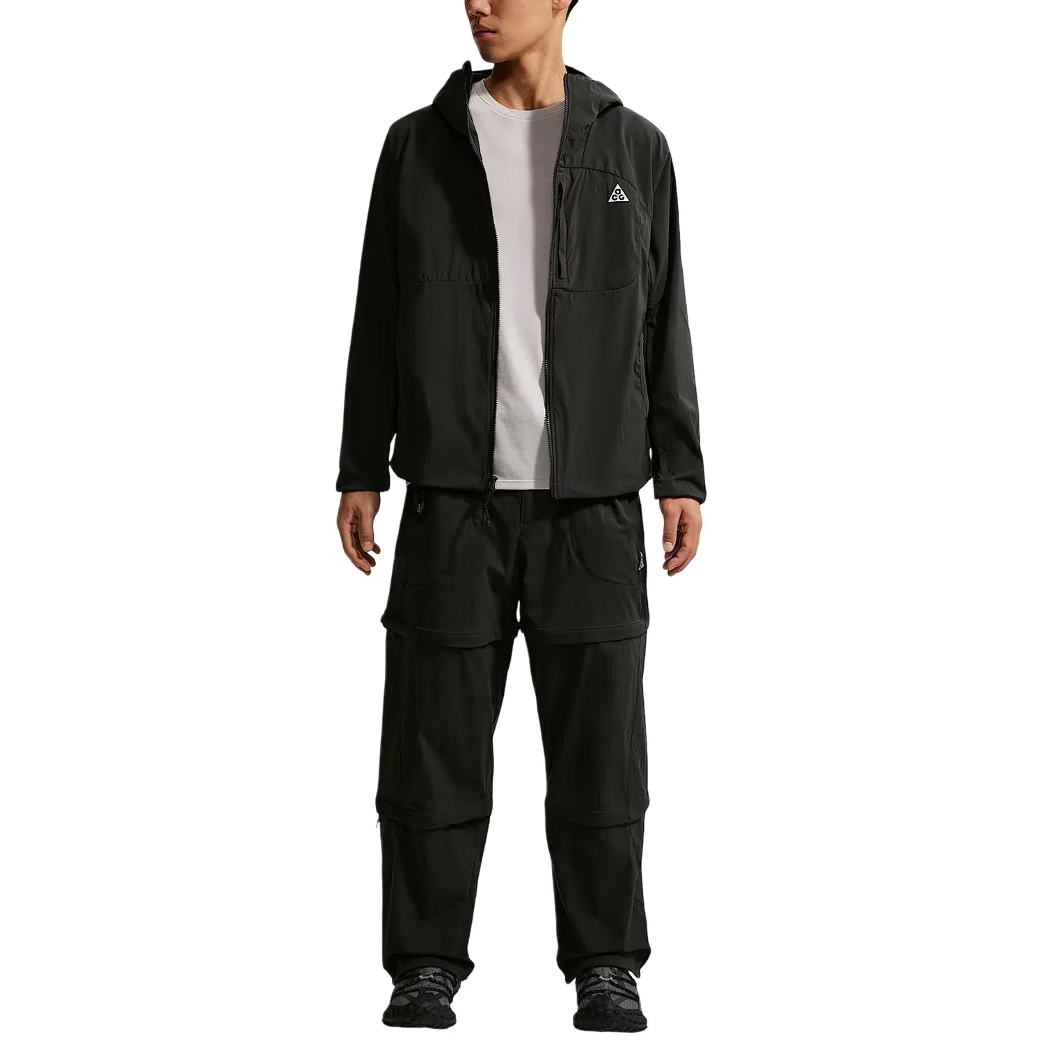 Мужская куртка с защитой от ультрафиолета Nike ACG Five Towers UV Protection Jacket, черный — фото 2