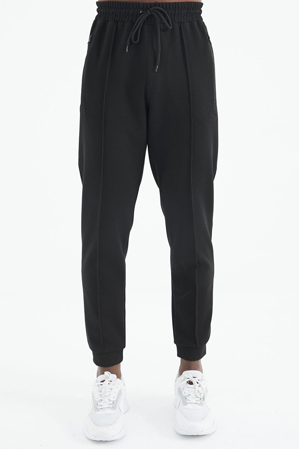 

Мужской спортивный костюм Darian Black Jogger AIR JONES