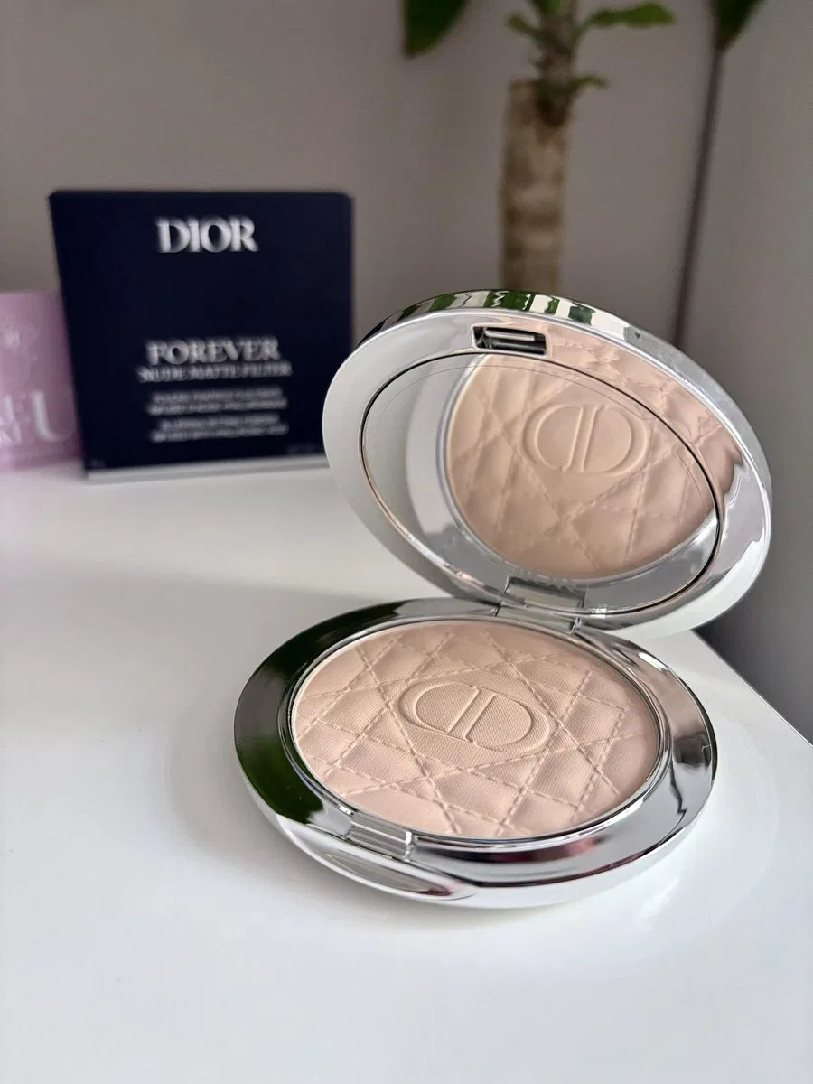 Матовый фильтр-пудра Forever Nude Matte Filter 01 Light Dior — фото 2