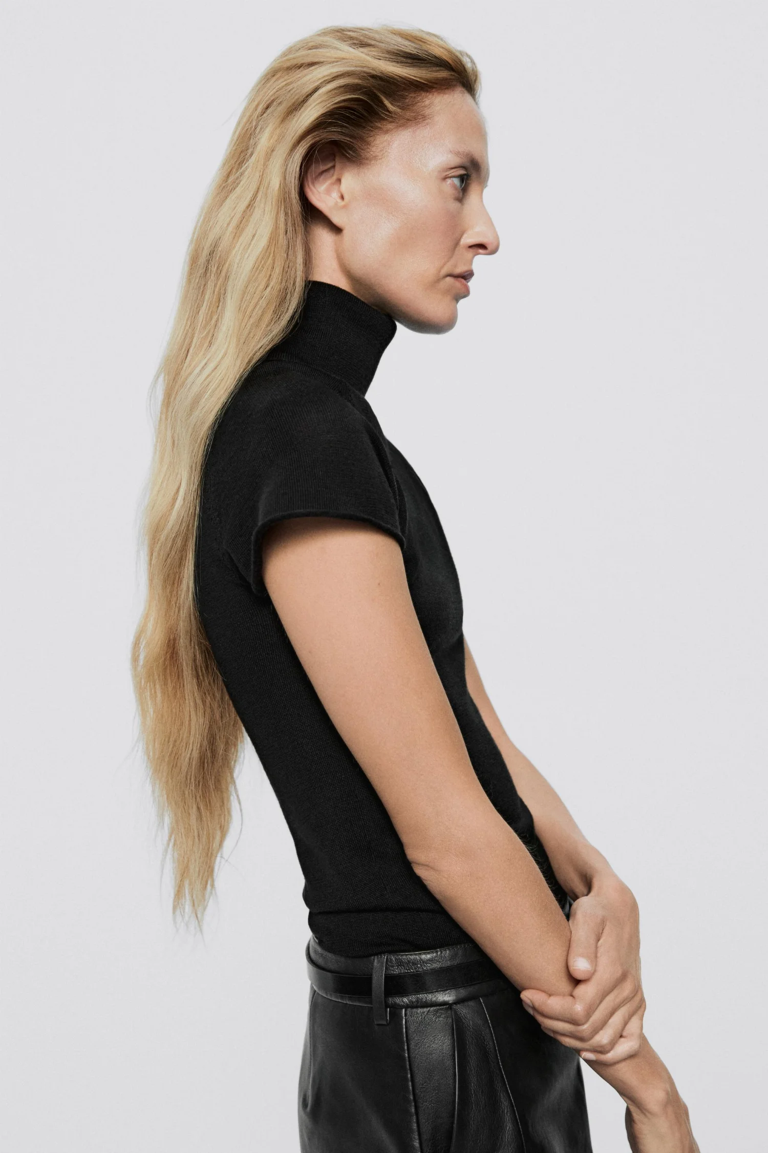 Водолазка Massimo Dutti 100% Wool Short Sleeve - Limited Edition, черный — фото 4