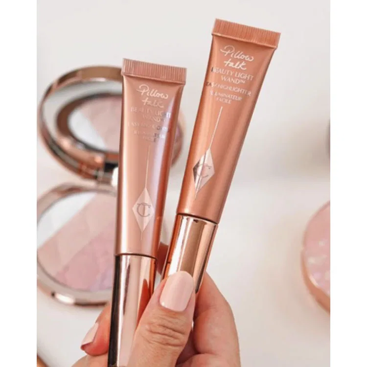 Женский набор румян с кистями Charlotte Tilbury, 2 оттенка, Limited Edition, Charlotte Tilbury, Peach Blossom/Spotlight — фото 3
