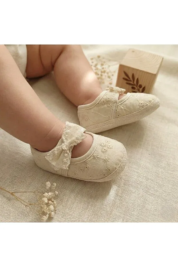 Детские пинетки для девочек вязаные Ruhaay, Beige