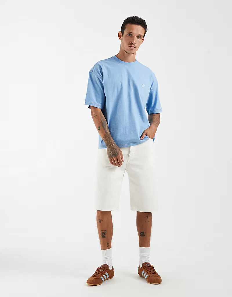 Укороченная футболка свободного кроя Adidas Originals Trefoil essentials меланж светло-голубой — фото 2