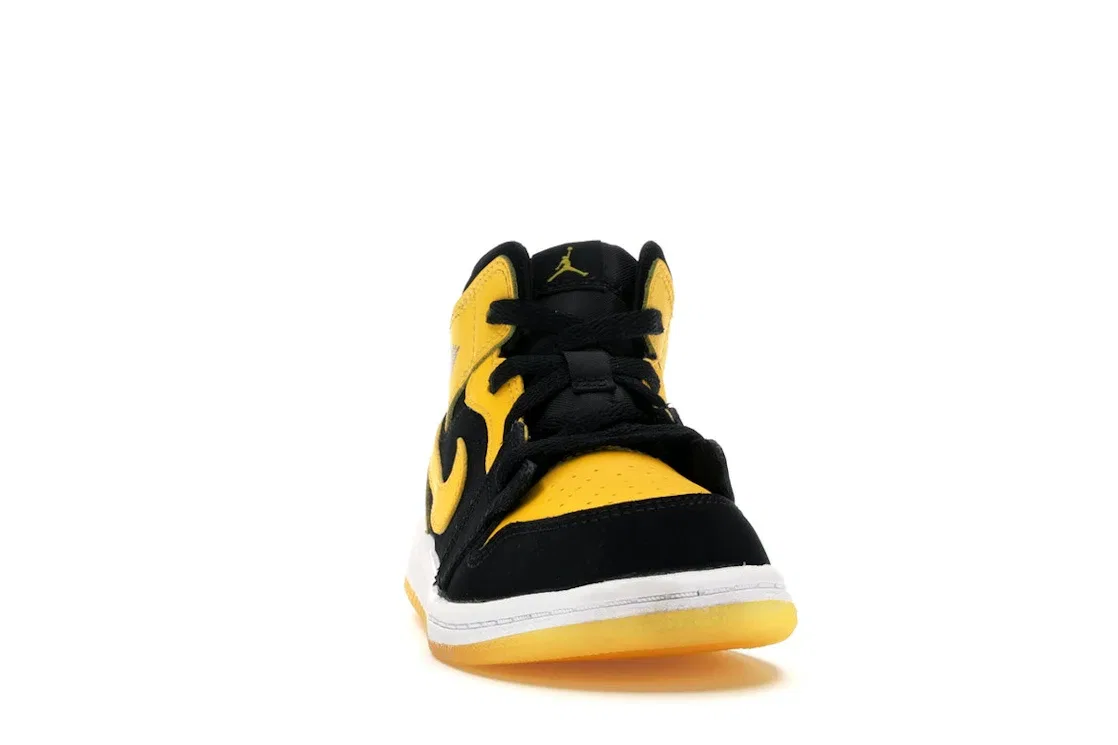 Детские кроссовки с высоким берцем Jordan 1 Retro Mid Jordan, Black/Varsity Maize-White — фото 2