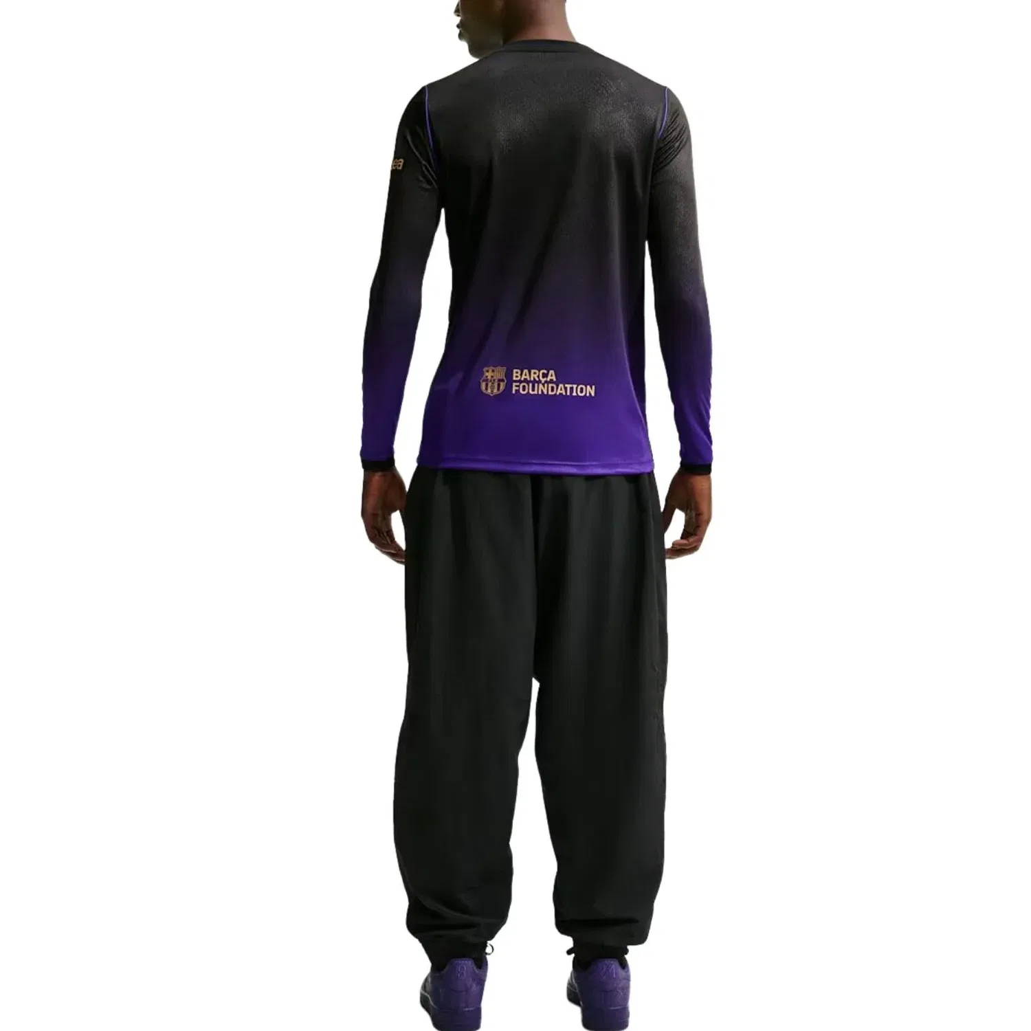 Мужская игровая майка Kobe x F.C. Barcelona 2026/27 Stadium Away Dri-FIT Replica Jersey 'Field Purple Nike, Field Purple/Black/Metallic Gold — фото 3