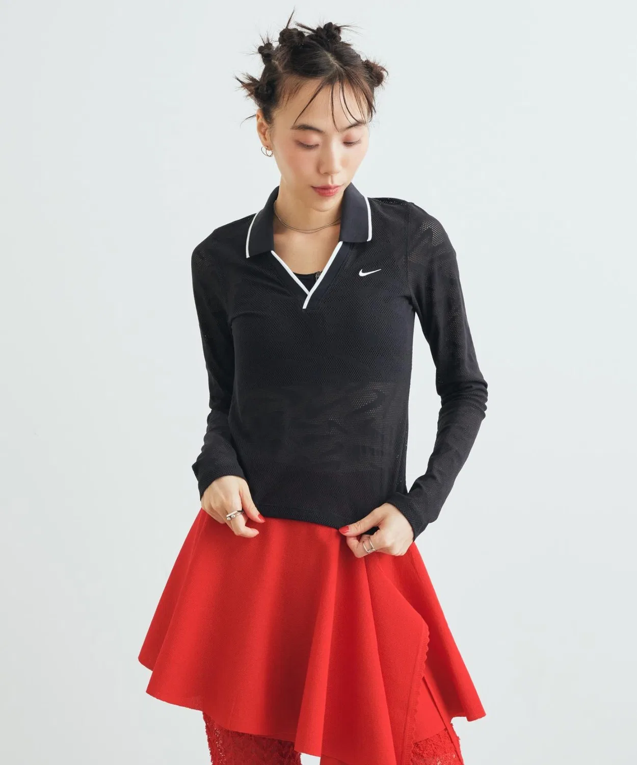 Женский топ-поло с длинным рукавоми кружевным принтом Nike Sportswear Chill Knit, Black — фото 3