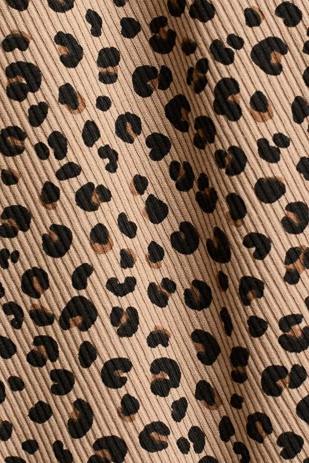 Детская футболка с коротким рукавом H&M, Light Beige Leopard Print — фото 2
