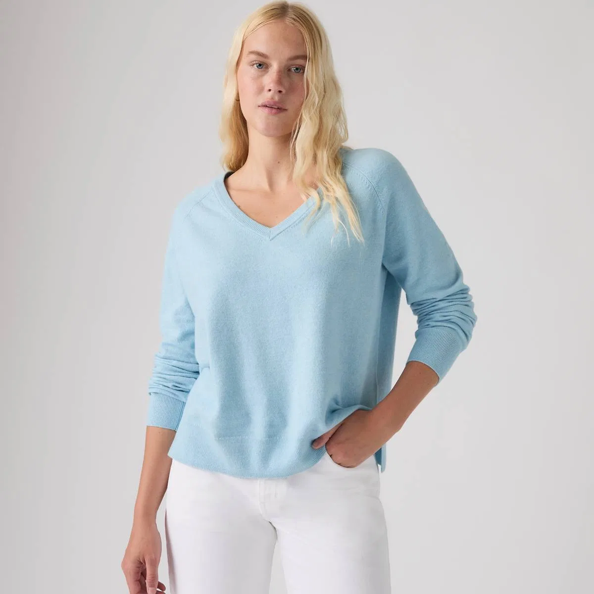 Очень мягкий пуловер с V-образным вырезом Levi's, Angel Falls - Blue