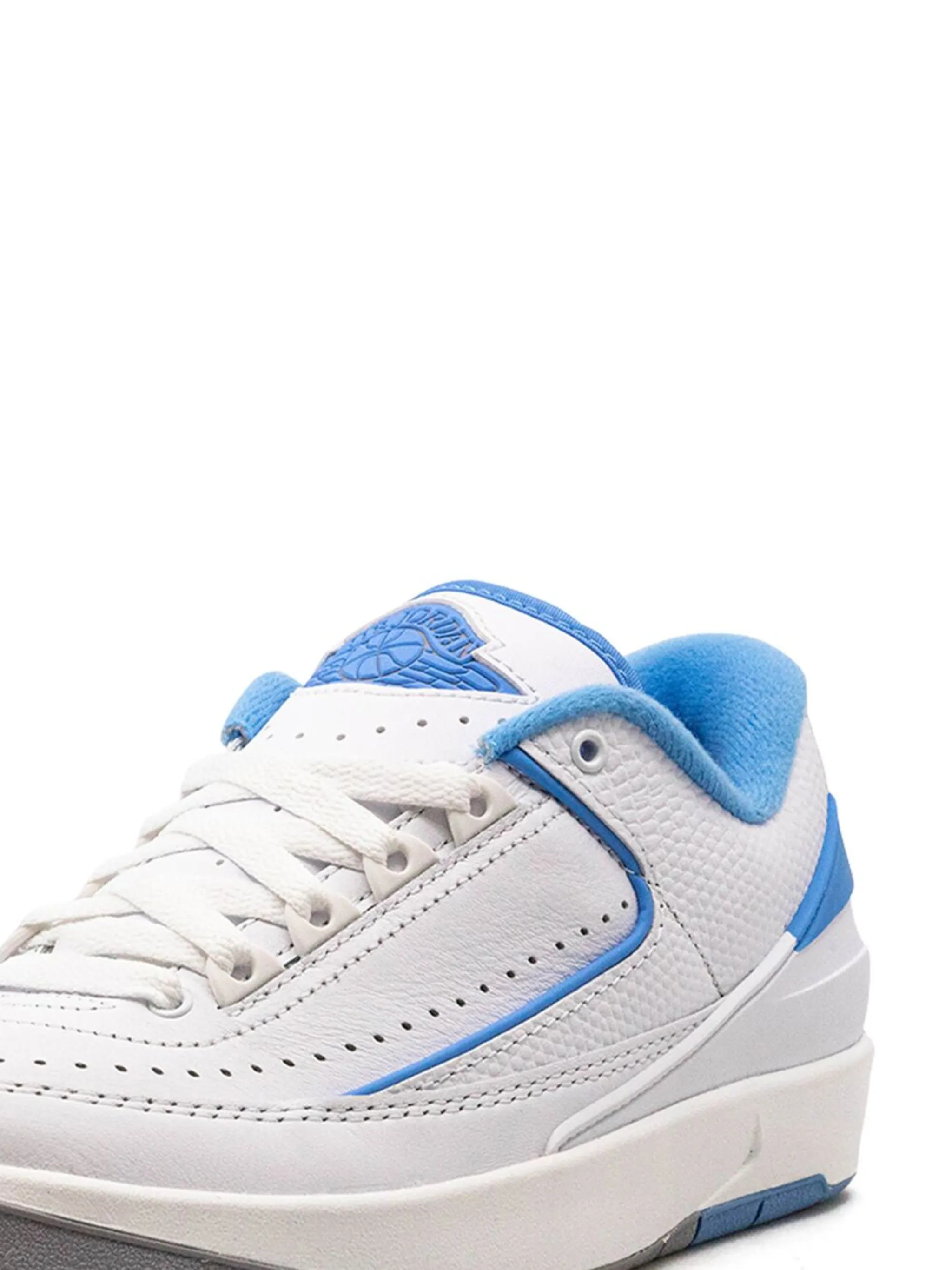 Кроссовки Air Jordan 2 Low University Jordan Kids, белый — фото 2