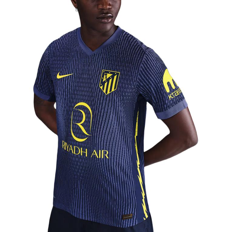 

Футболка Atlético Madrid Dri FIT ADV SS25 мужская Nike, синий/темно-фиолетовый/ярко-желтый