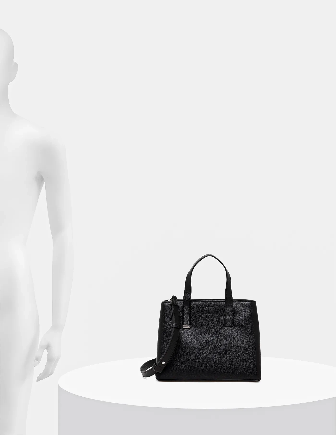 

Сумочка Calvin Klein, черный