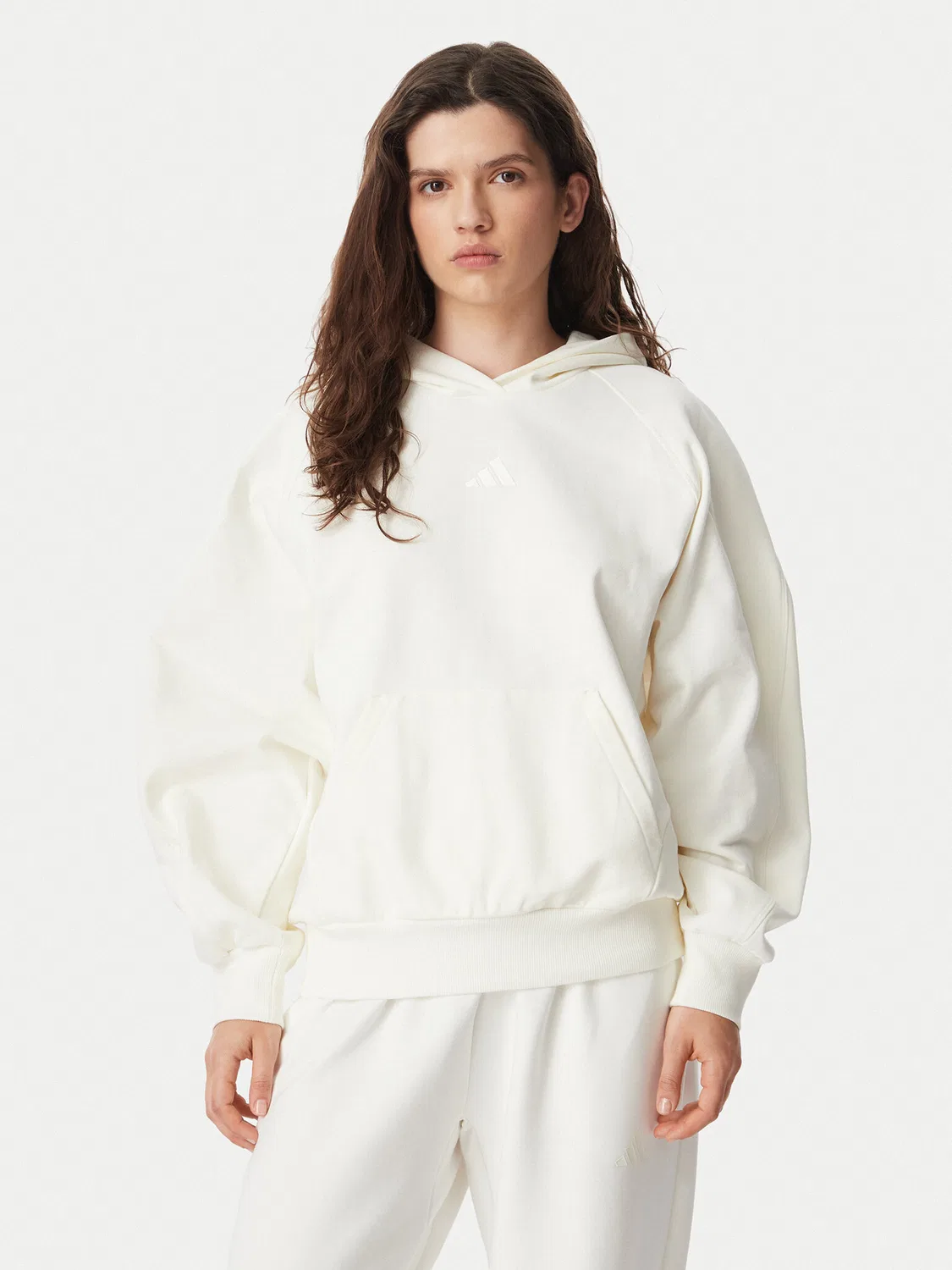 Женская толстовка стандартного кроя Kit Small Logo Hoodie Adidas, кремовый