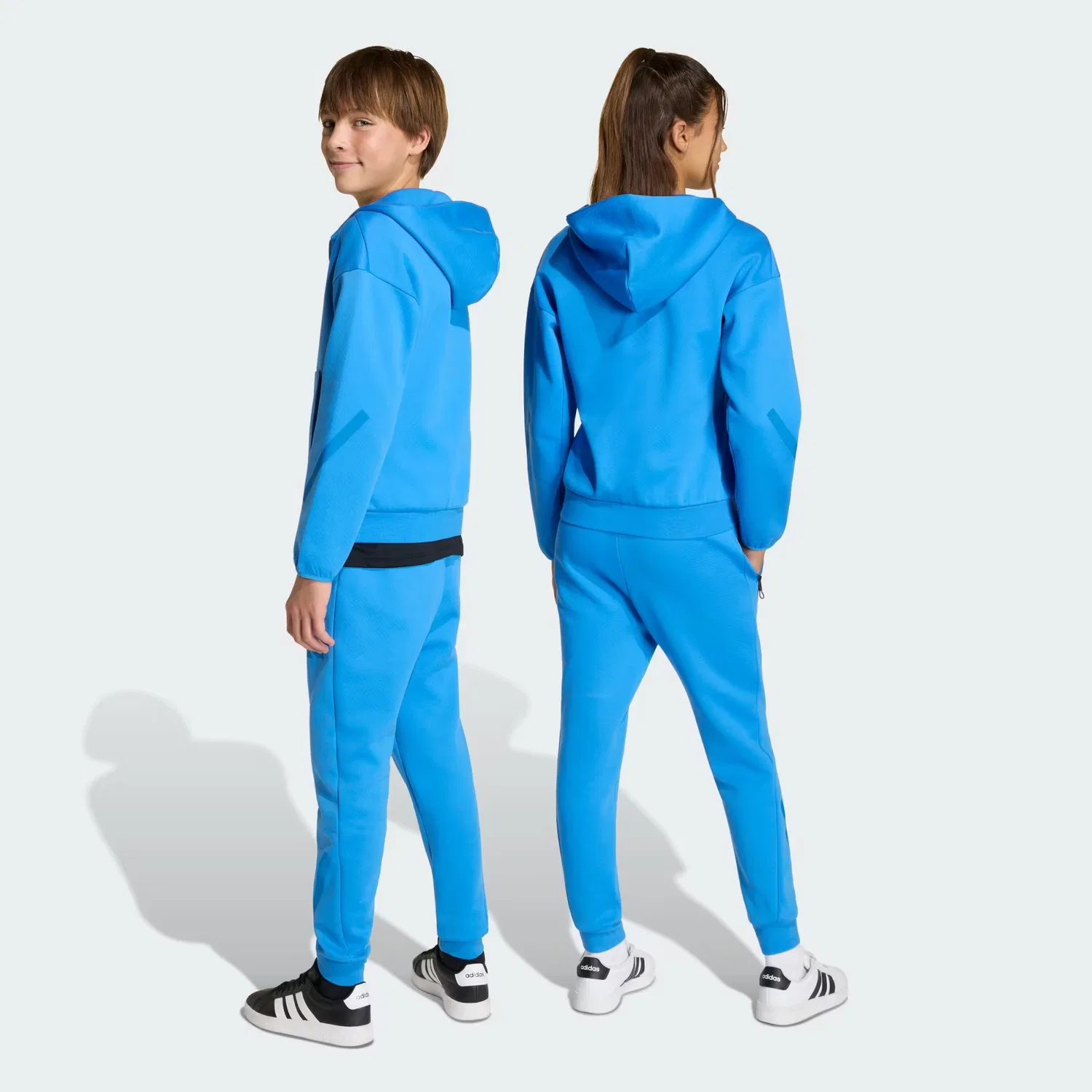 Детские брюки зауженного кроя Z.N.E. Tapered-Leg Pants Adidas Sportswear, синий — фото 2