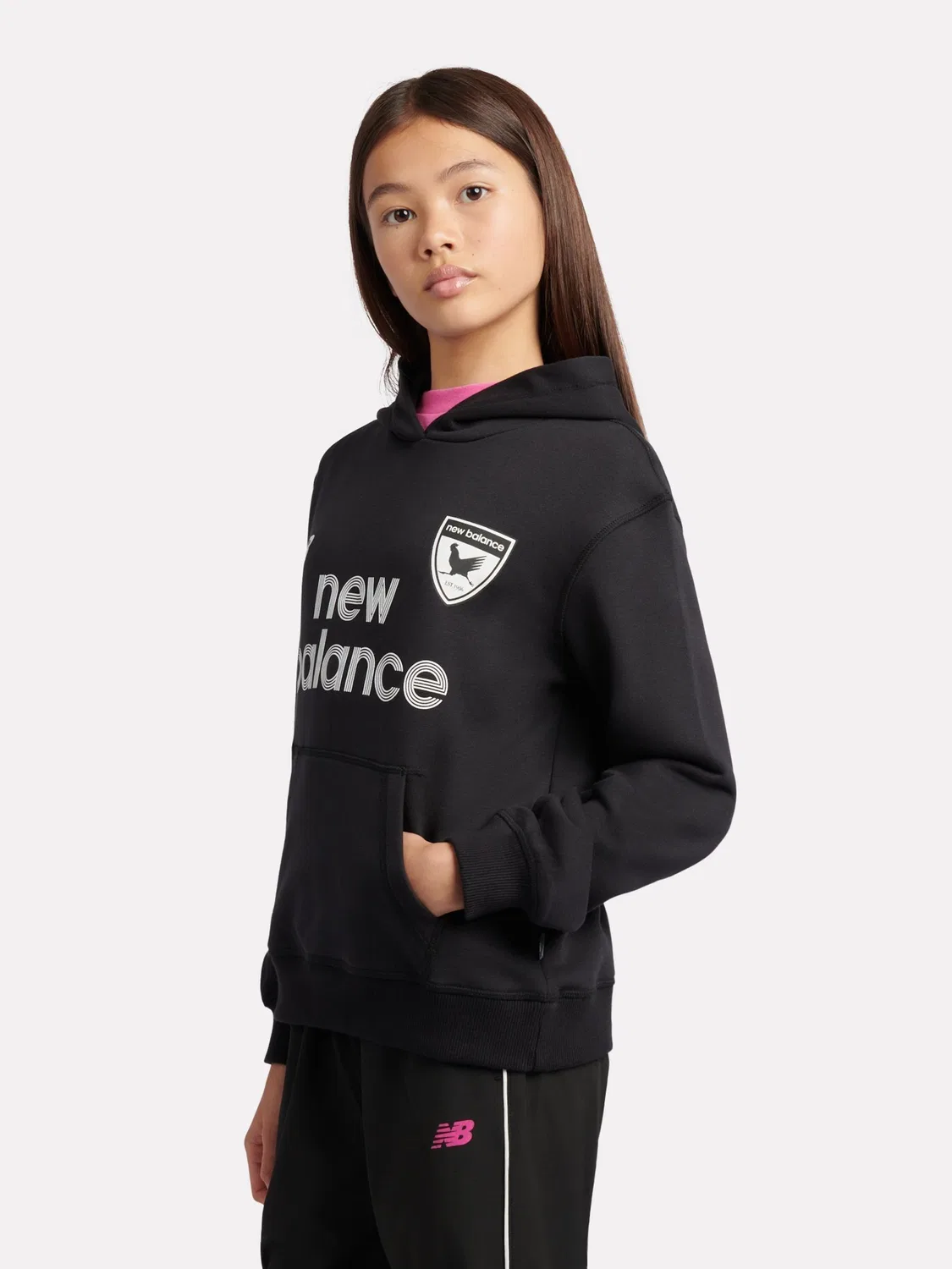 Худи черное New Balance 1906 Football Graphic — фото 2
