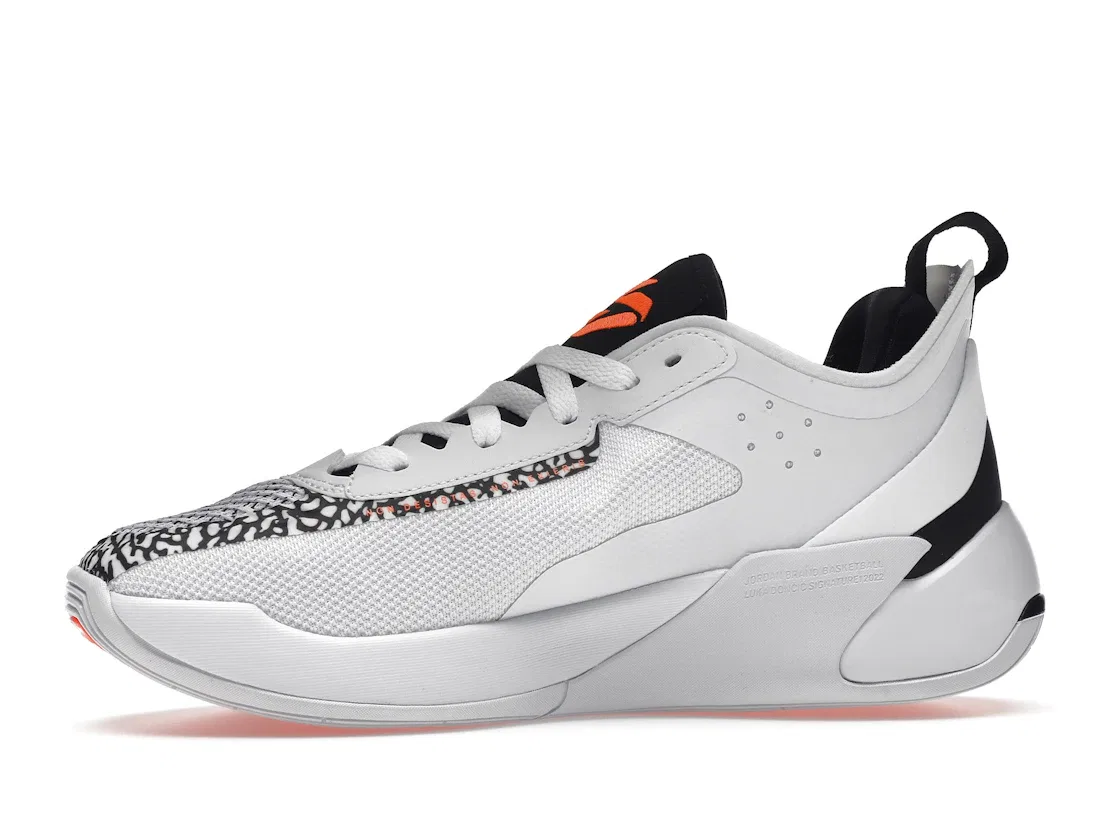 Детские кроссовки для баскетбола Jordan Luka 1 Jordan, White/Total Orange-Black — фото 3