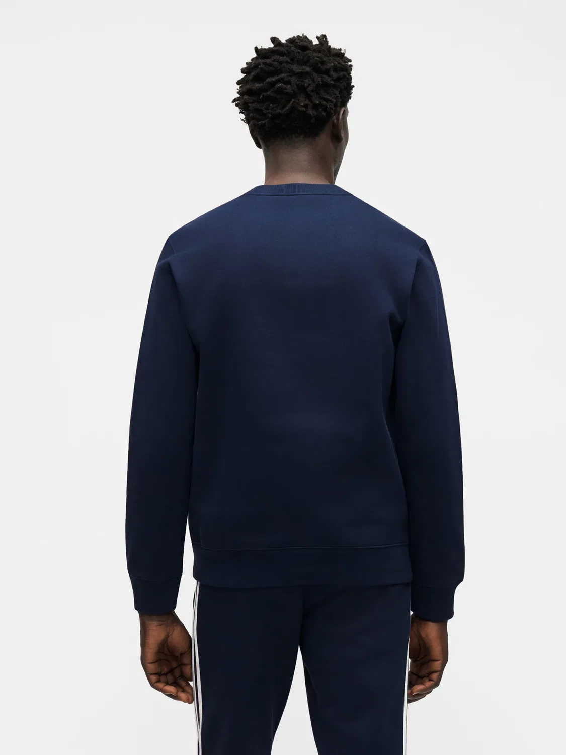 Толстовка Adidas Originals Essentials темно-синего цвета — фото 4