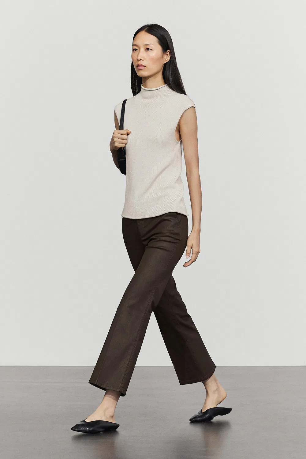 Брюки Massimo Dutti, укороченные клеш с прорезиненными манжетами, коричневые — фото 3