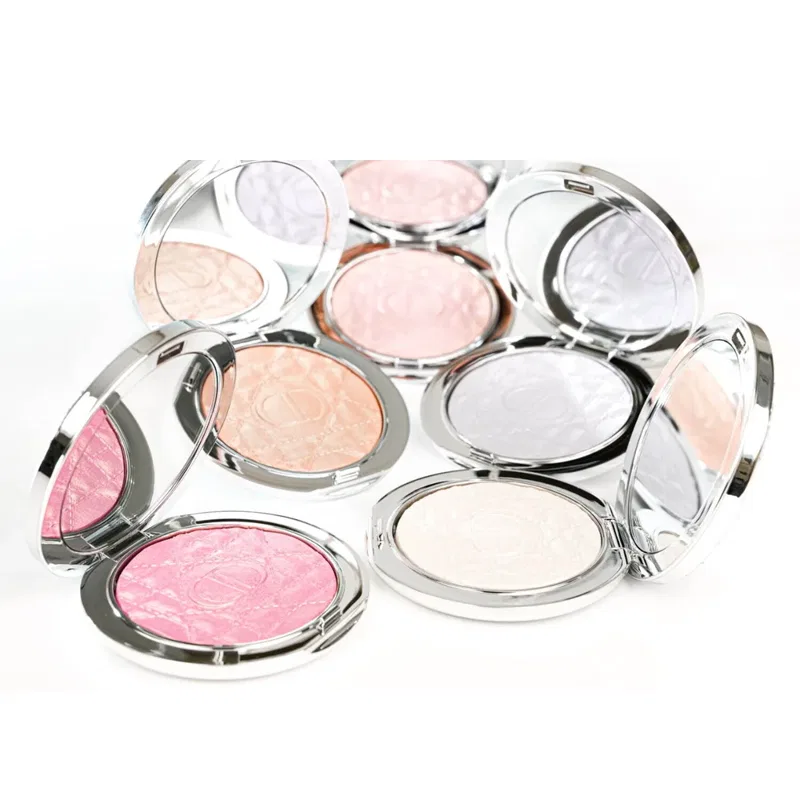 Женский хайлайтер DIOR Lock Makeup Highlighter Powder Puff, #02 Pearlescent Gold — фото 4