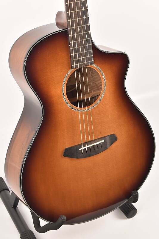 

Экзотический концерт Breedlove Pursuit CE Myrtlewood WhiskeyBurst Pursuit Exotic Concert CE Myrtlewood