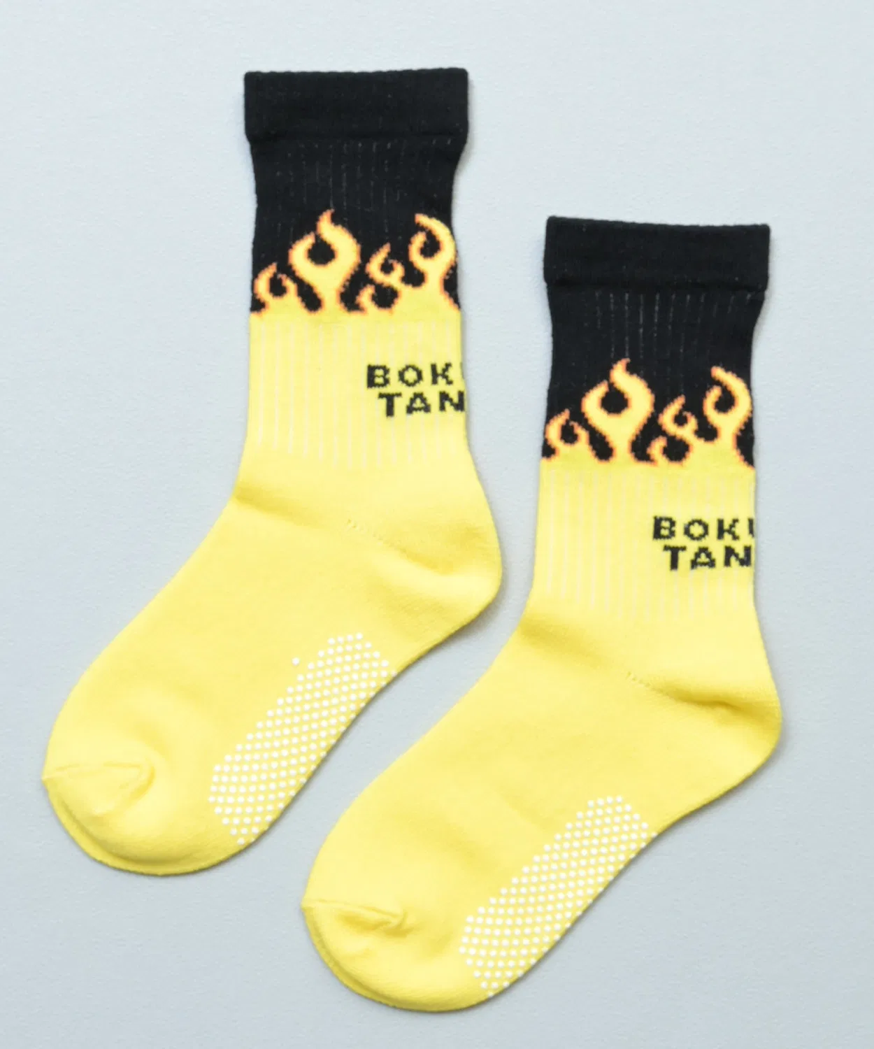 Детские носки с огненным принтом, модель Fire Pattern BOKU HA TANOSII, Yellow