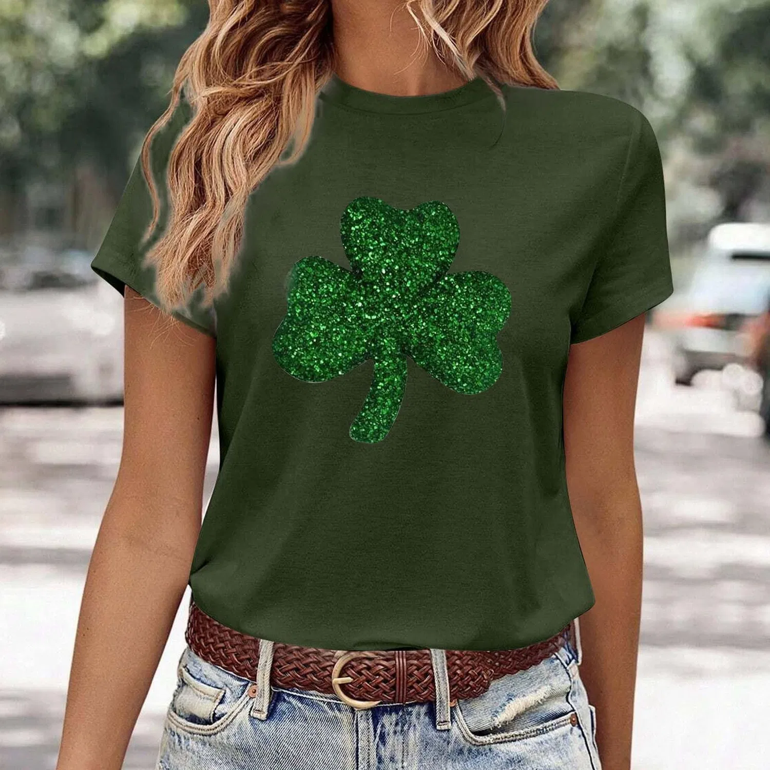 Женская футболка с коротким рукавом с принтом St Patrick's Day, Army Green — фото 2